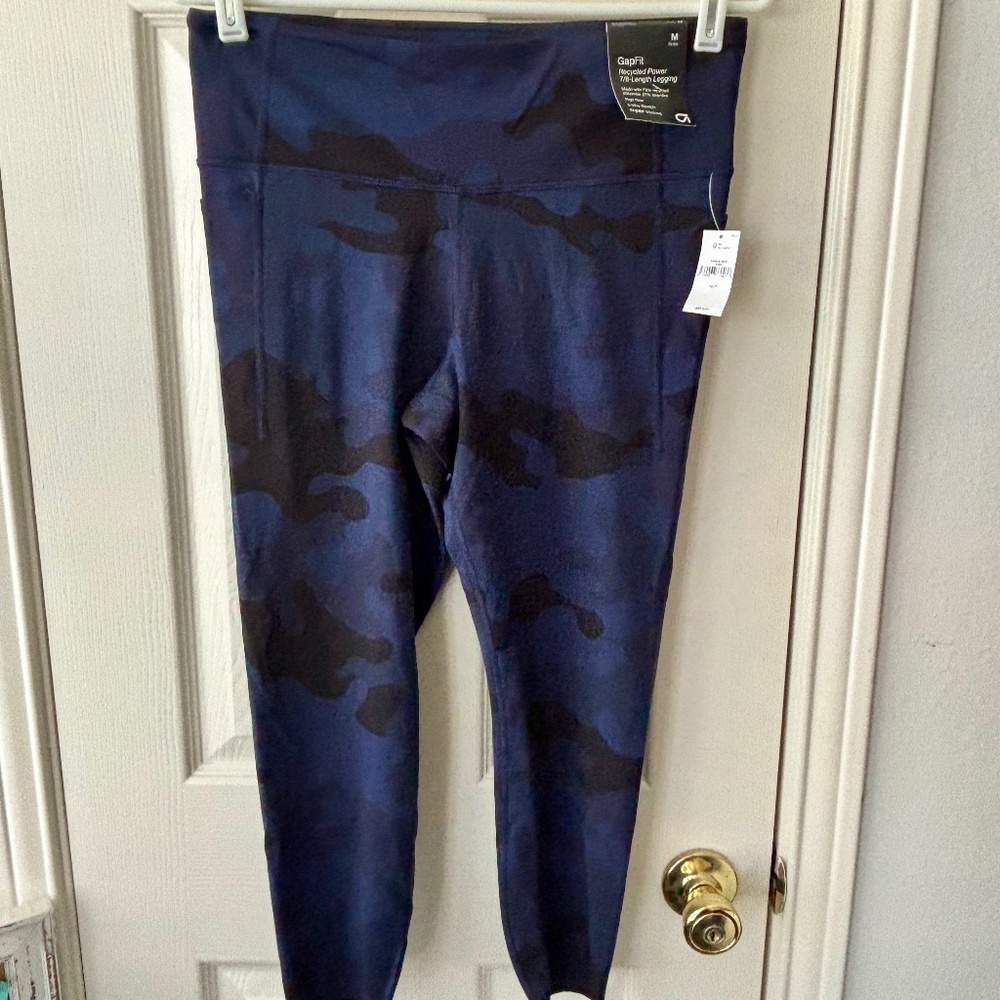 NWT Gap Recycled Power 7/8 Blue Camo Leggings Med Petite